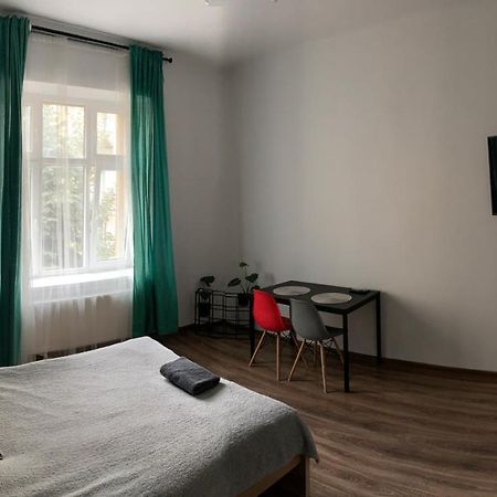 Apartament Rowna 12 キェルツェ エクステリア 写真
